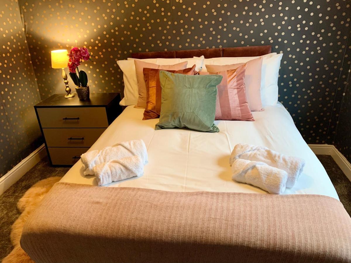 Stamer House By Yourstays, Stylish Quirky House, With 4 Double Bedrooms, Book Now! Stoke-on-Trent Zewnętrze zdjęcie